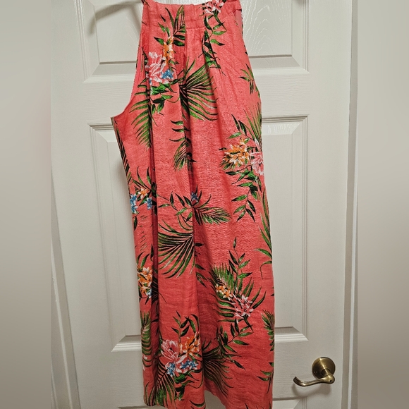 28 Palms Tropical Coral Linen Halter Dress. Size Large. Dress is lined. - Picture 5 of 10